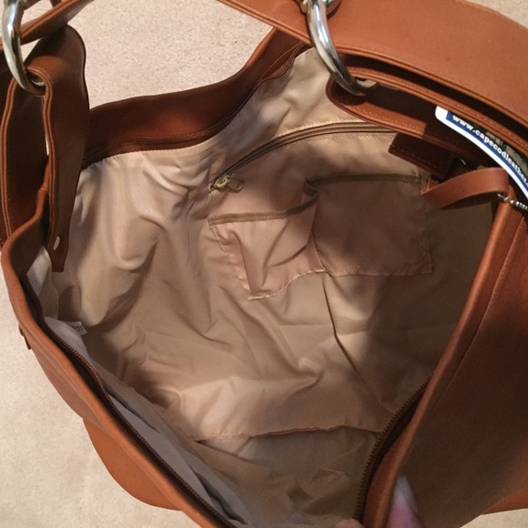 Cape Cod Leather Horse-Bit Shoulder Bag - Picture 3 of 4